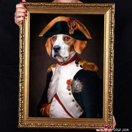 hundeportrait beagle als Napoleon Bonaparte, Beagle Gemälde Stil in Kleidung