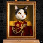 Katzenportrait General Minki, Katze in roter Uniform, Katzen in Kleidung, Barockrahmen, Geschenk für Katzenfreunde, Katze Gemälde Stil