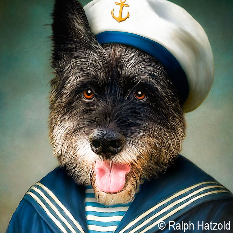 Detailansicht: Hundeporträt im Matrosenanzug mit Seemannsmütze und blau-weißem Shirt